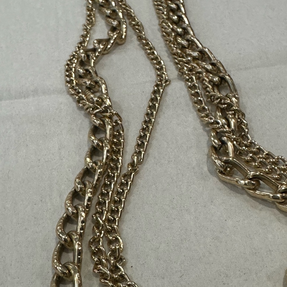 Vintage triple Gold Chain Necklace - Picture 7 of 16